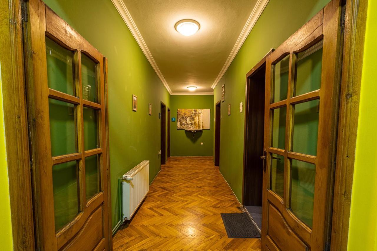 Hostel Prishtina Backpackers Pristina Exterior foto